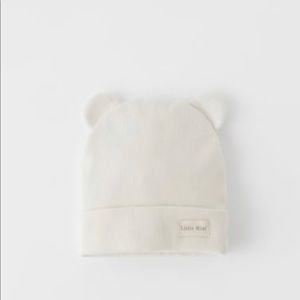 NWOT Zara Baby Ribbed Hat with Ears in Oyster White